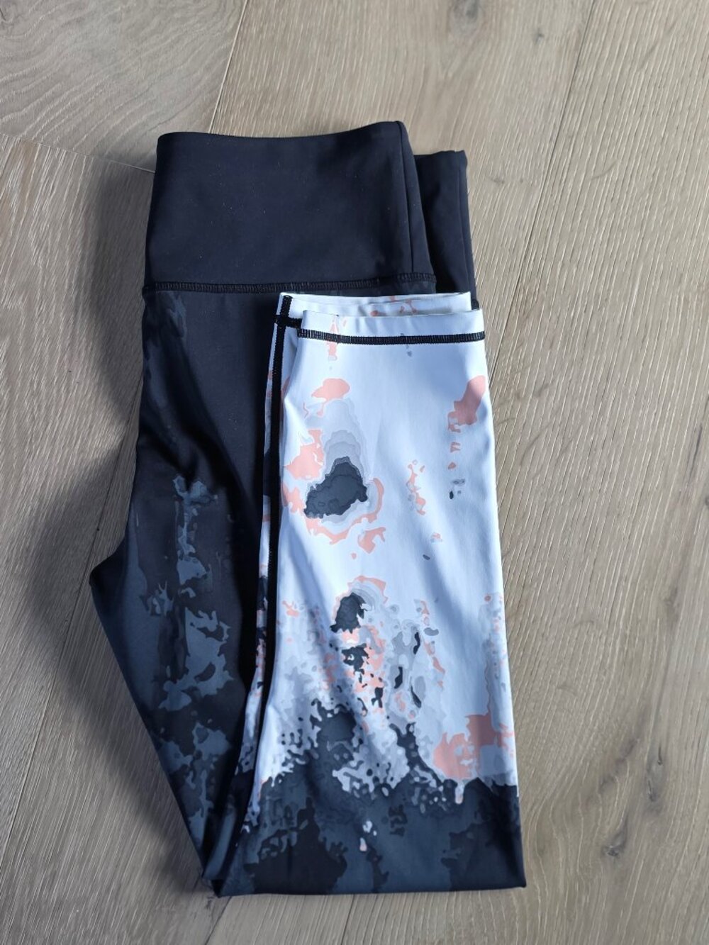 Zyia Active Watercolor Ombre Summit High Rise 7/8 24" Leggings